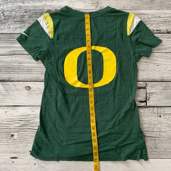 Nike Oregon Ducks Graphic V-Neck Tee T-Shirt - Picture 9 of 9